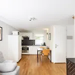 Casa By Hello Lägenhet
